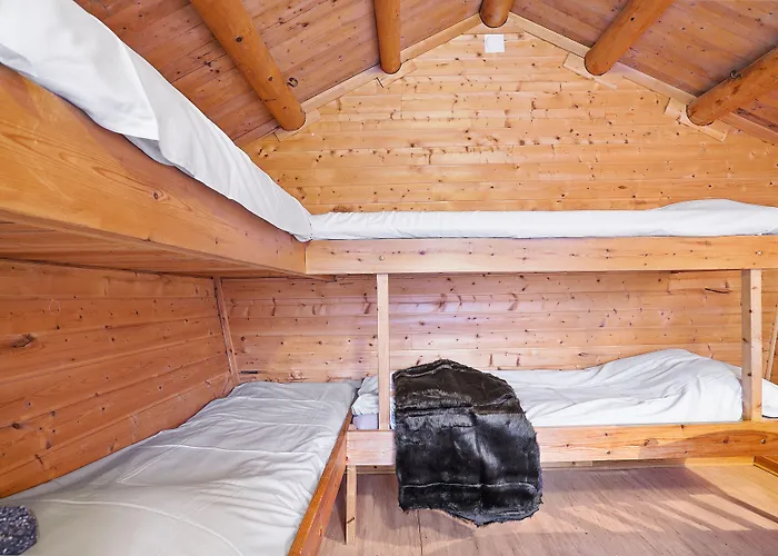 롯지&캠핑 트롬쇠