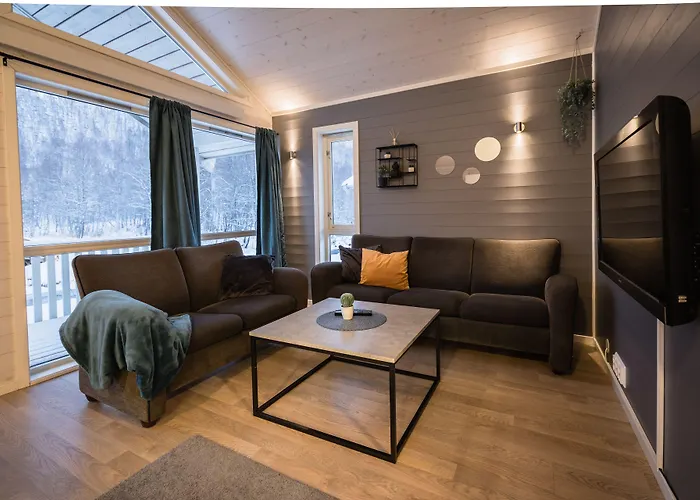 롯지&캠핑 캠프장 트롬쇠